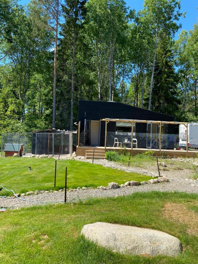Tiny House In The Middle Of Nature Akersberga Exterior photo